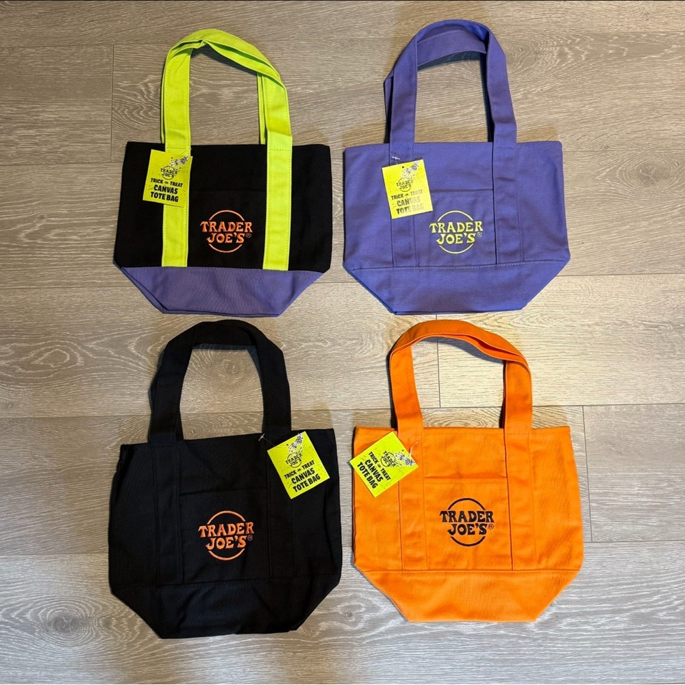 Trader Joe’s mini canvas tote Halloween set
